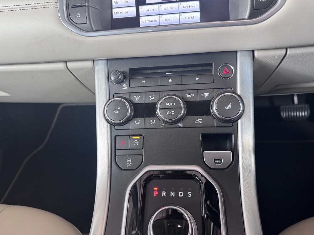 EVOQUE SD4 PRESTIGE sale at Vale AutoTec