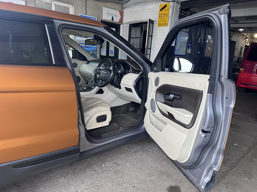 EVOQUE SD4 PRESTIGE sale at Vale AutoTec