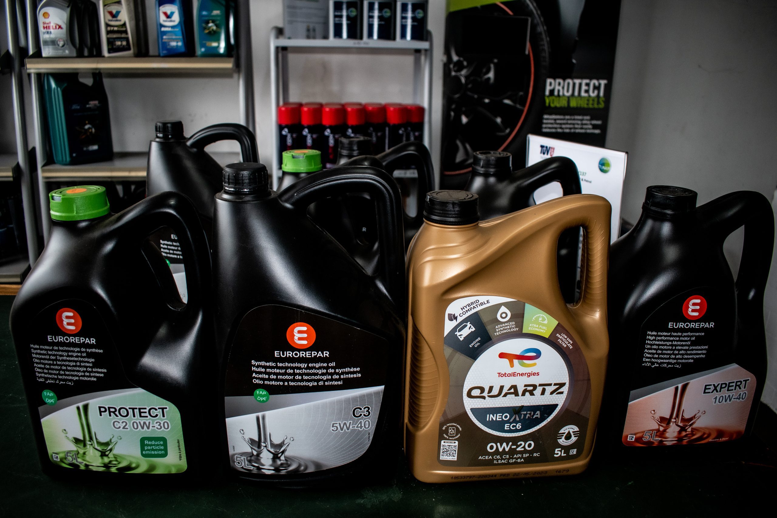 Mechanic performing engine oil change using Gallery Lubricants